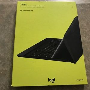 Logitech iPad Pro Backlit Keyboard Case